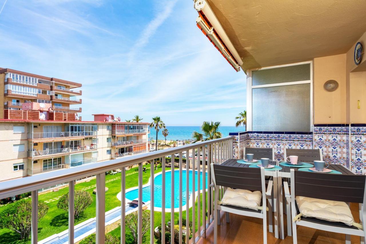 Beachfront Seaview Apartment In Los Boliches By Costarentals - Ref 141 Fuengirola Exterior foto